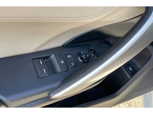 Used 2018 Honda Civic EX-L image 11