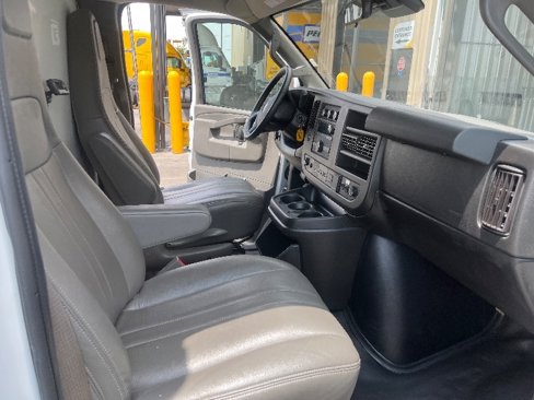 Used 2021 GMC Savana 3500 w/ Power Convenience Package image 22