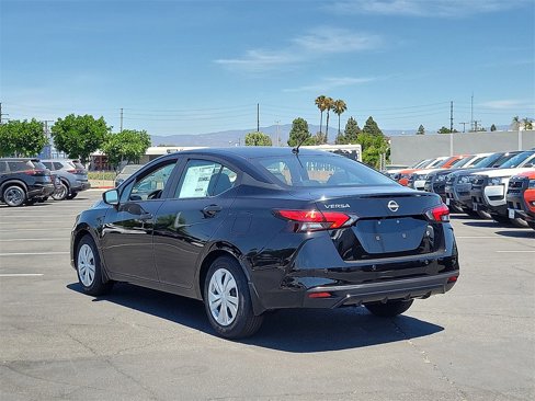 New 2025 Nissan Versa S w/ Trunk Package image 2