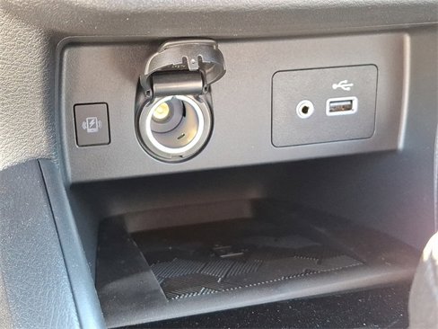 New 2025 Nissan Versa SV w/ Trunk Package image 19