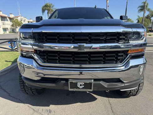 Used 2018 Chevrolet Silverado 1500 LT w/ All Star Edition image 12