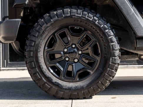 Used 2018 Jeep Wrangler Sport image 11