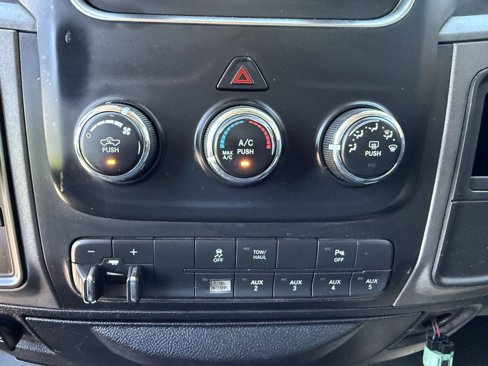 Used 2014 RAM 2500 Tradesman image 22