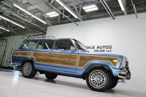 Used 1991 Jeep Grand Wagoneer image 16