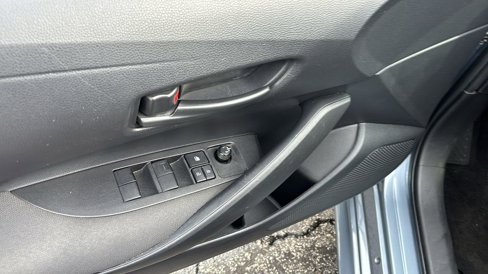 Used 2023 Toyota Corolla LE image 14