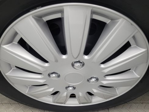 Used 2015 Nissan Versa Note SV image 31