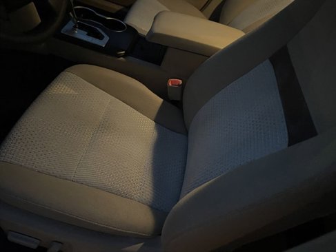 Used 2012 Toyota Camry LE image 10