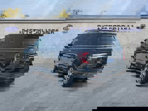 Certified 2022 Ford Expedition Max Limited image 3