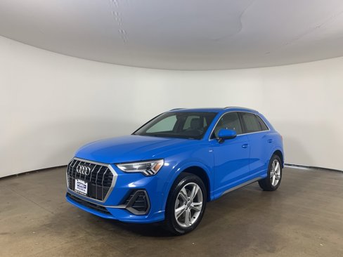 Used 2020 Audi Q3 2.0T Prestige w/ Prestige Package image 2