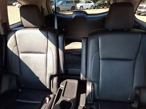 Used 2014 Toyota Highlander Limited image 19