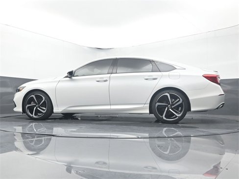 Used 2022 Honda Accord Sport image 9