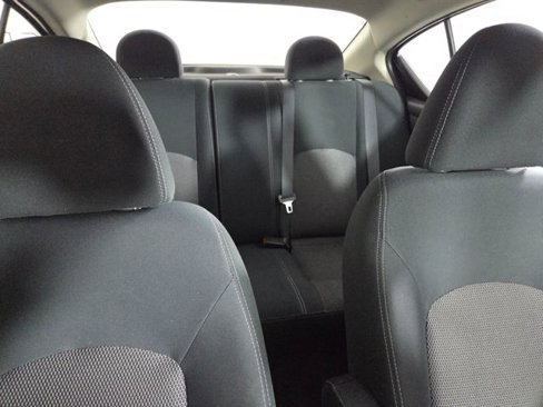 Used 2016 Nissan Versa SV image 18