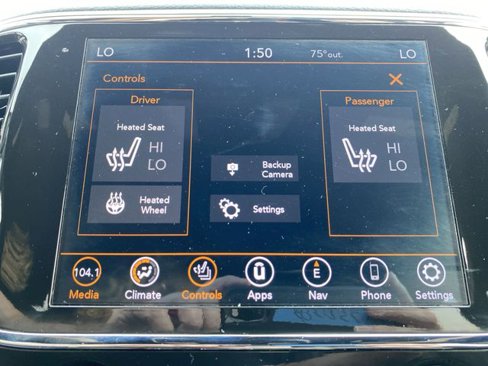 Used 2021 Jeep Grand Cherokee Laredo X image 7