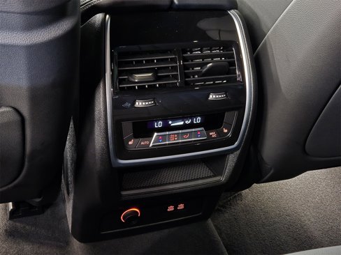 Used 2025 BMW X5 M60i image 12
