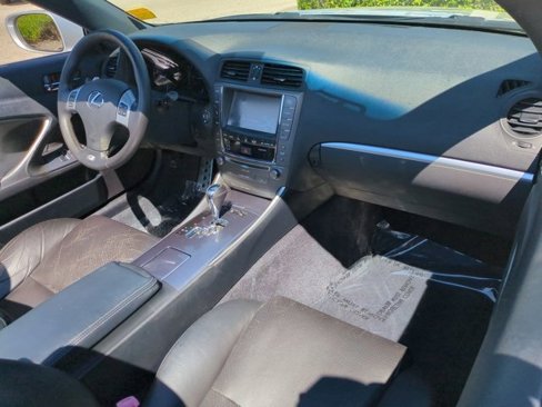 Used 2013 Lexus IS 350C image 15