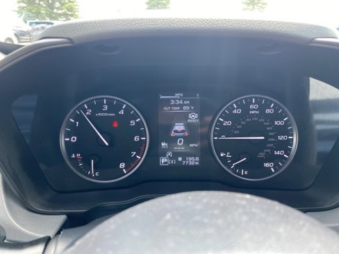 Used 2024 Subaru Crosstrek 2.0i Premium image 8