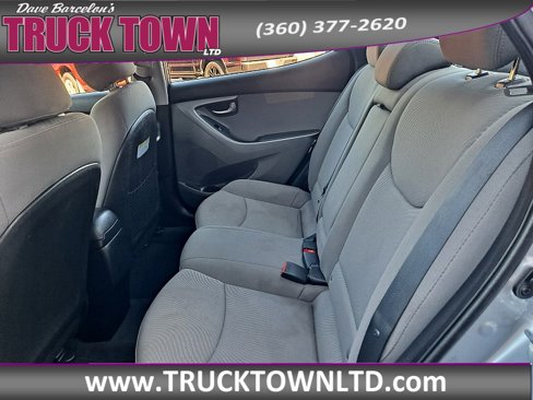 Used 2016 Hyundai Elantra SE image 12