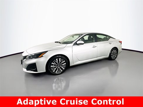 Used 2023 Nissan Altima 2.5 SV image 5