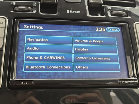 Used 2012 Nissan Leaf SL image 21