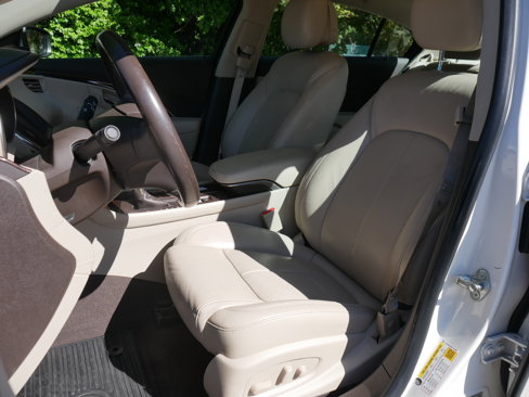 Used 2014 Buick LaCrosse Leather w/ Driver Confidence Package image 30