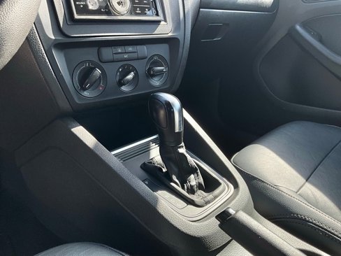 Used 2015 Volkswagen Jetta S image 18
