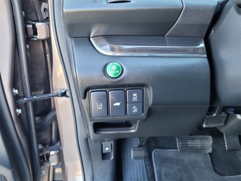 Used 2015 Honda CR-V Touring image 24