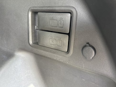 Certified 2023 Chevrolet Equinox LT image 37