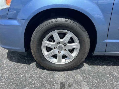 Used 2012 Chrysler Town & Country Touring w/ Entertainment Group #1 image 39
