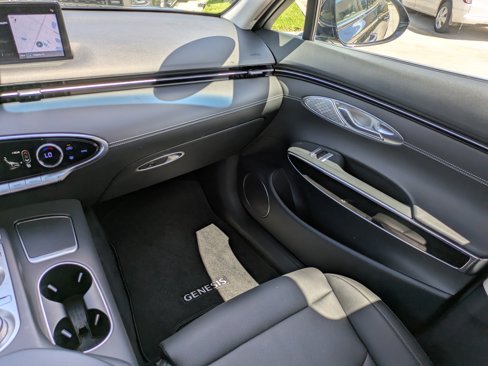 Certified 2024 Genesis GV70 2.5T image 13