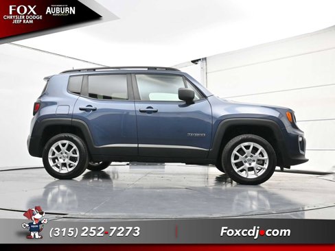 Used 2022 Jeep Renegade Latitude image 20