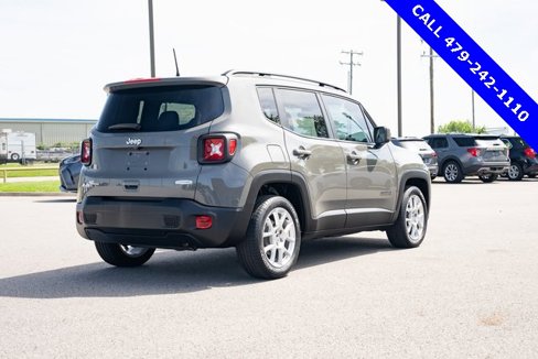 Used 2020 Jeep Renegade Latitude image 6