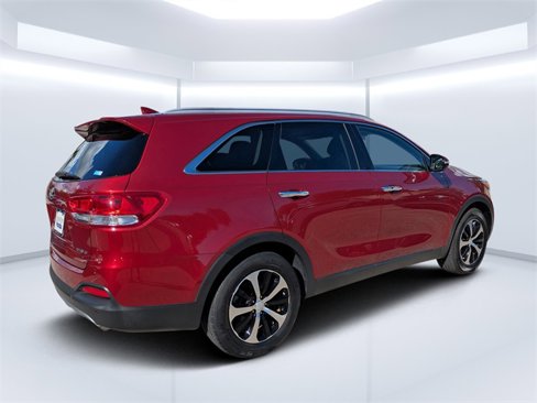 Used 2017 Kia Sorento EX image 3