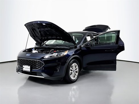 Used 2021 Ford Escape SE image 19