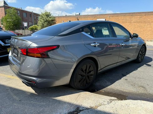 Used 2019 Nissan Altima 2.5 SL image 4
