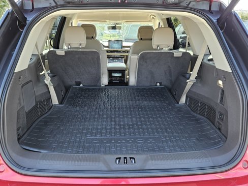 Used 2020 Lincoln Aviator Reserve w/ Elements Package Plus image 17