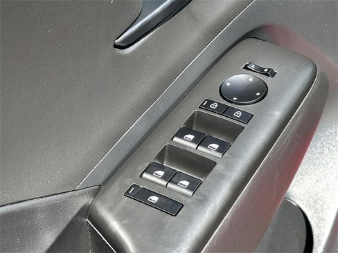 Used 2025 Hyundai Kona SEL image 12