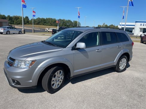 Used 2019 Dodge Journey SE w/ Connectivity Group image 4