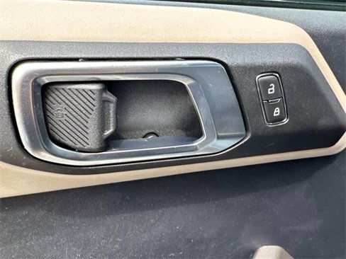 Used 2022 Ford Bronco Wildtrak image 16