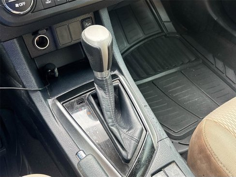 Used 2016 Toyota Corolla LE image 17