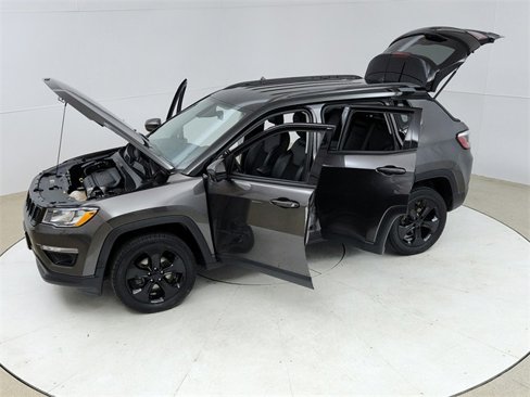 Used 2018 Jeep Compass Latitude image 22