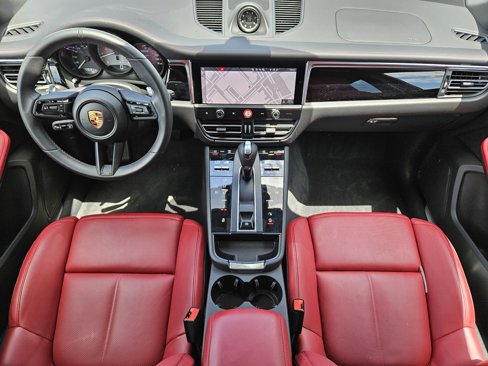 Certified 2025 Porsche Macan S image 34