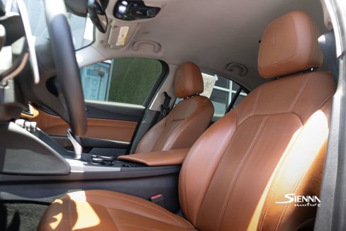 Used 2018 Alfa Romeo Giulia image 16