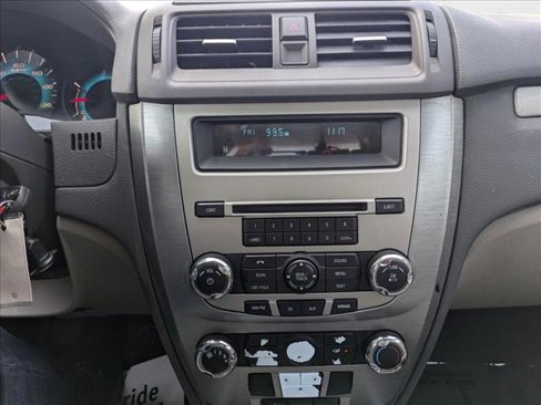 Used 2010 Ford Fusion SE image 13
