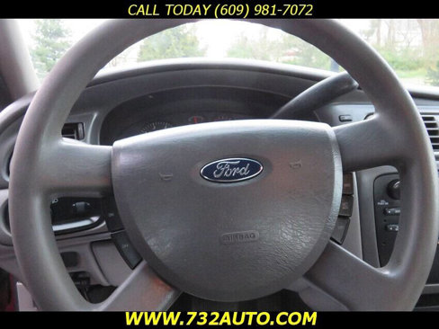 Used 2004 Ford Taurus SES image 25