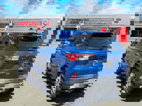 Used 2022 Ford Escape SE image 4