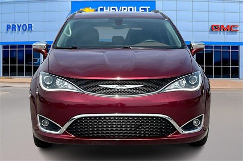 Used 2018 Chrysler Pacifica Limited image 2