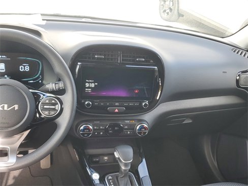 Used 2025 Kia Soul S image 14