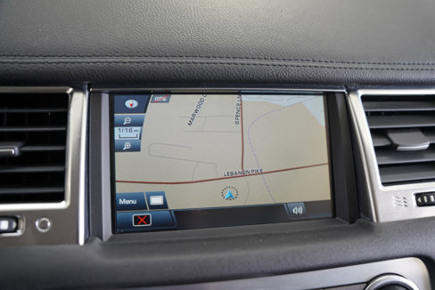 Used 2011 Land Rover Range Rover Sport HSE image 18