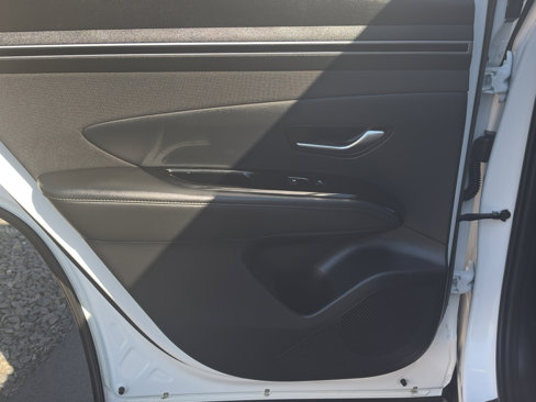 Used 2023 Hyundai Tucson Limited image 33