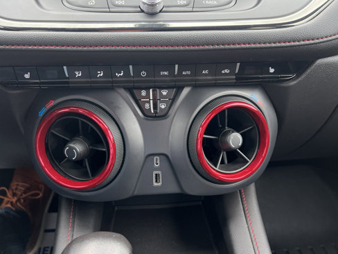 Used 2020 Chevrolet Blazer RS w/ LPO, Sport Package image 28